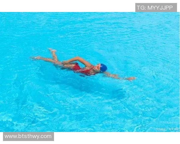 游泳姿势解析：自由泳、仰泳、蛙泳与蝶泳技巧全面解析及训练方法